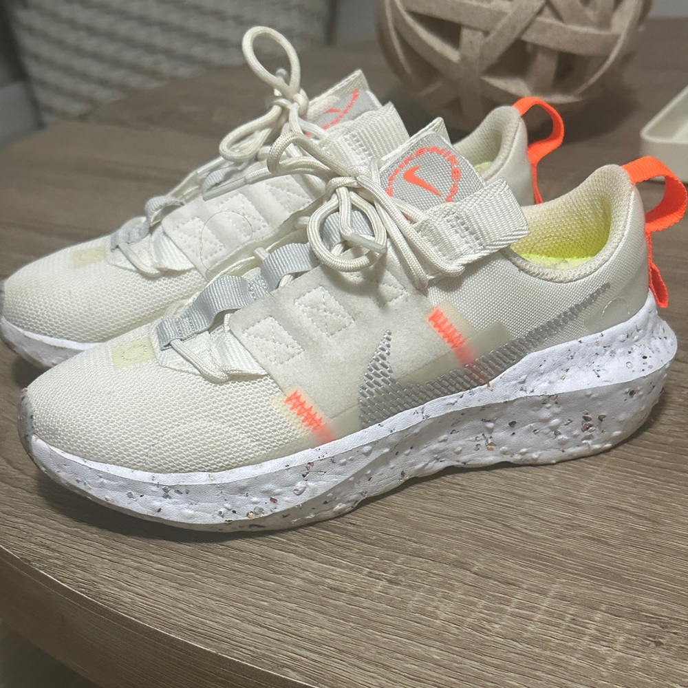 Nike women’s crater impact